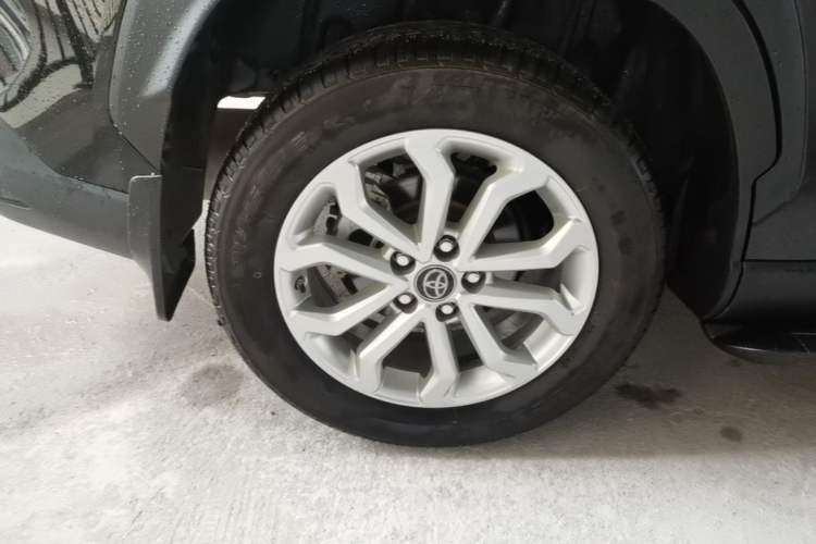 Used Toyota FRONTLANDER 2023 2.0L CVT Leading Edition Right Rear Wheel Hub