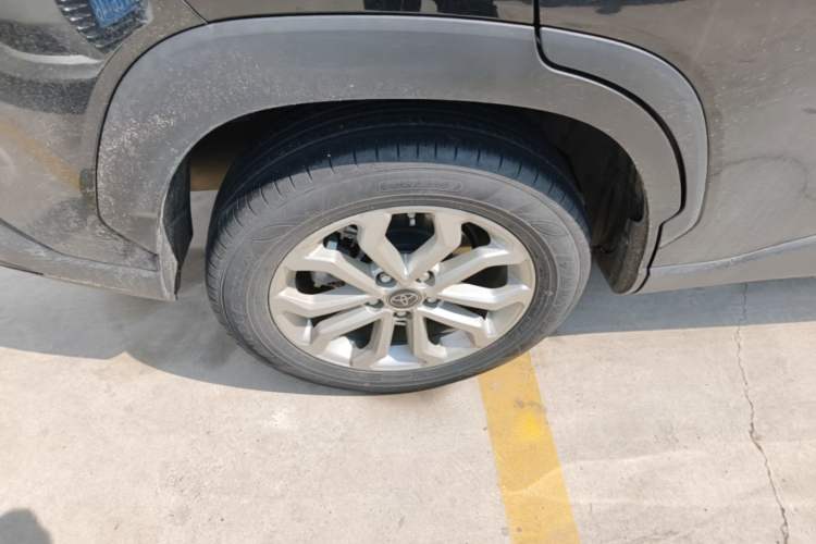 Used Toyota FRONTLANDER 2023 2.0L CVT Elite Edition Right Rear Wheel Hub