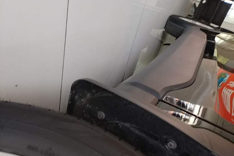 Used Toyota FRONTLANDER 2023 2.0L CVT Elite Edition Right Side Sill