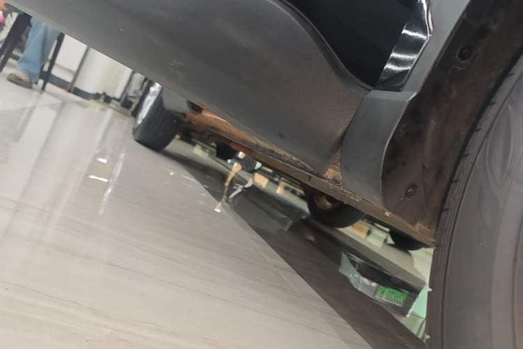 Used Toyota FRONTLANDER 2023 2.0L CVT Elite Edition Right Side Sill