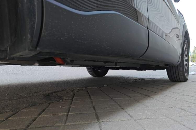 Used Toyota FRONTLANDER 2023 2.0L Smart Electric Hybrid Dual-Engine Luxury Edition Right Side Sill