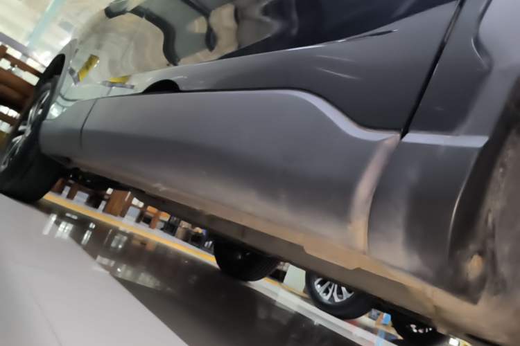 Used Toyota FRONTLANDER 2023 2.0L Smart Electric Hybrid Dual-Engine Luxury Edition Right Side Sill