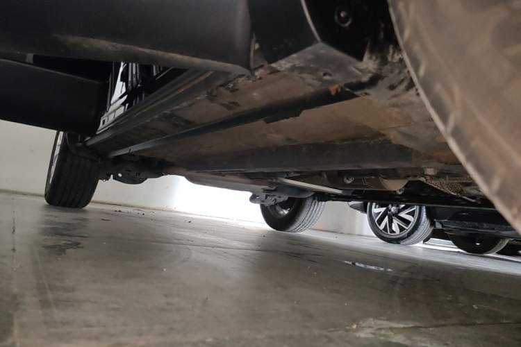 Used Toyota FRONTLANDER 2023 2.0L CVT Elite Edition Right Side Sill