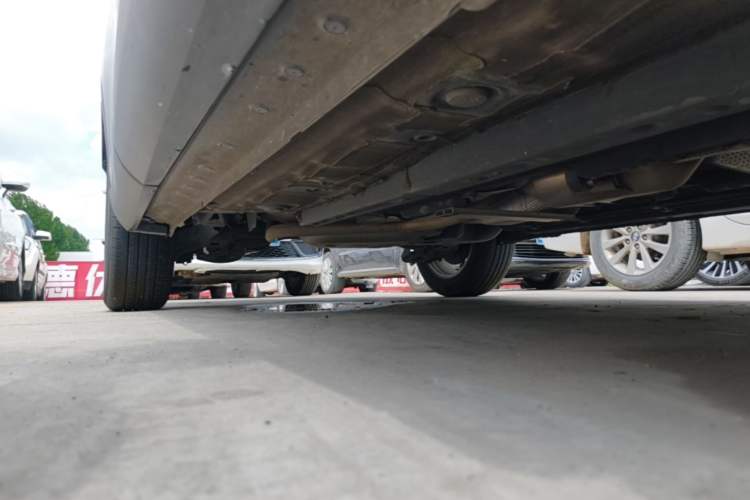 Used Toyota FRONTLANDER 2023 2.0L CVT Elite Edition Right Side Sill