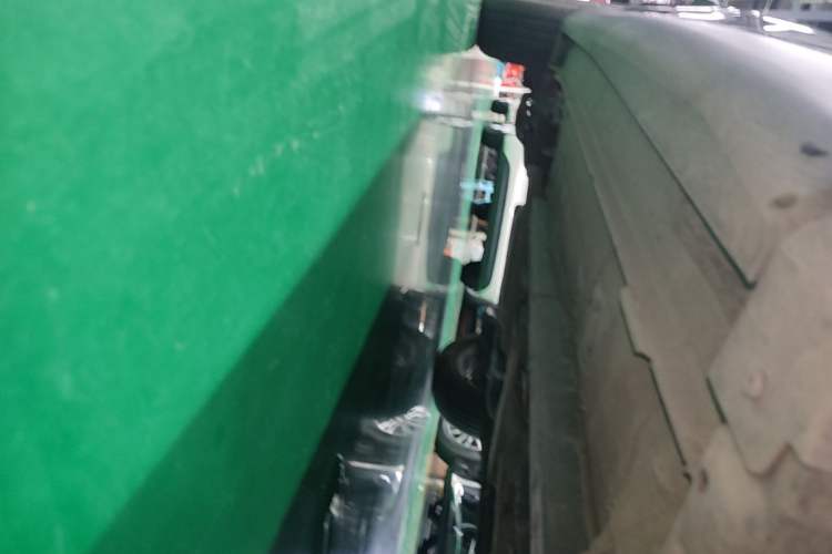 Used Toyota FRONTLANDER 2023 2.0L CVT Elite Edition Right Side Sill