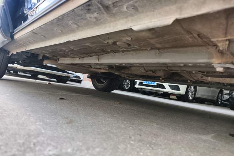 Used Toyota FRONTLANDER 2023 2.0L CVT Luxury Edition Right Side Sill
