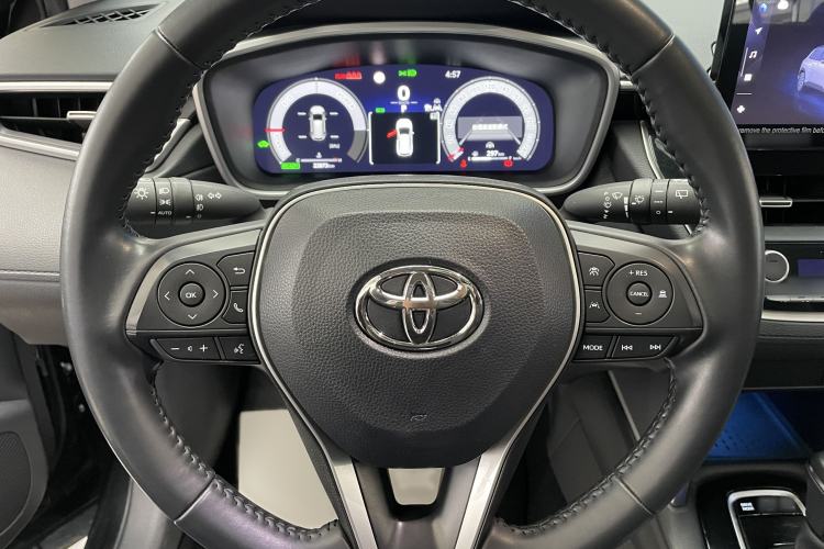 Used Toyota FRONTLANDER 2023 2.0L Smart Electric Hybrid Dual-Engine Deluxe Version Steering Wheel