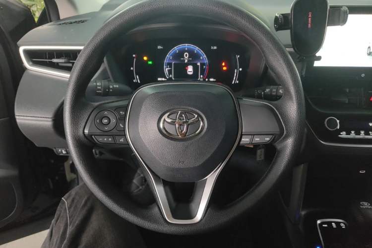 Used Toyota FRONTLANDER 2023 2.0L CVT Elite Edition Steering Wheel
