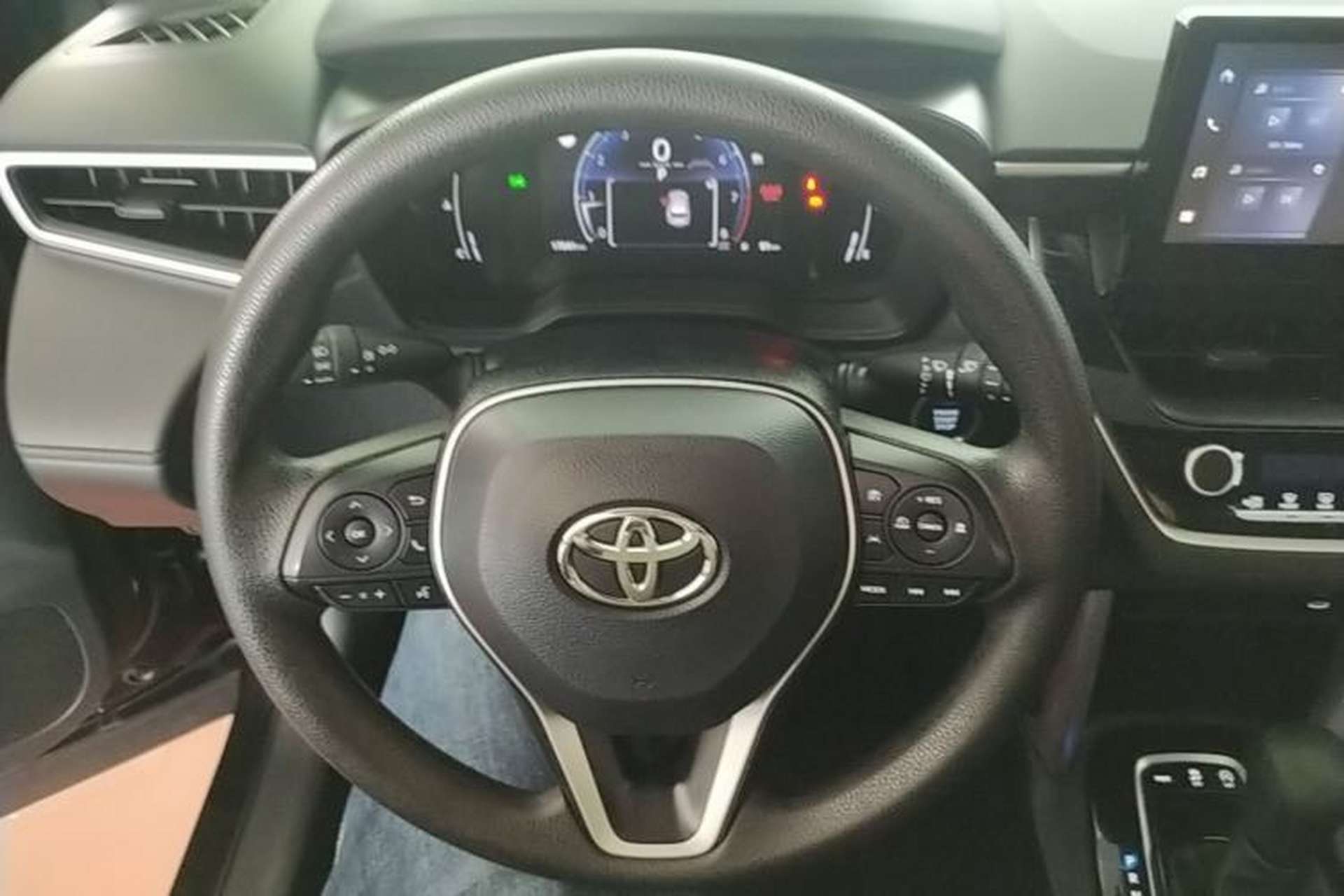 Used Toyota FRONTLANDER 2023 2.0L CVT Leading Edition Steering Wheel