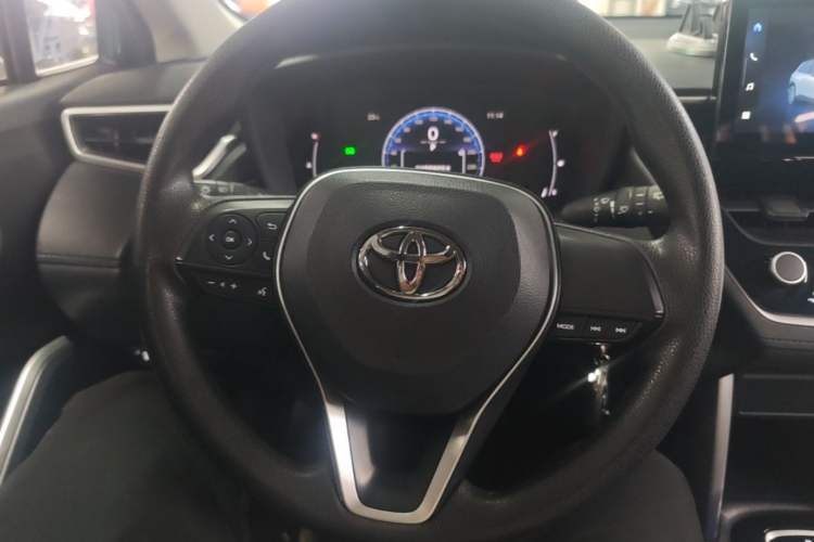 Used Toyota FRONTLANDER 2023 2.0L CVT Elite Edition Steering Wheel