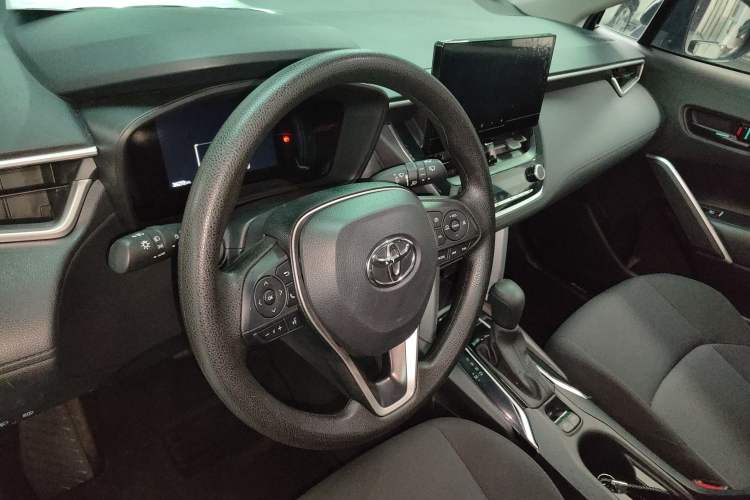 Used Toyota FRONTLANDER 2023 2.0L CVT Leading Edition Steering Wheel