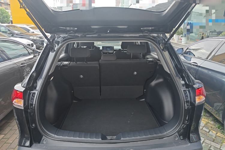 Used Toyota FRONTLANDER 2023 2.0L CVT Elite Edition Trunk