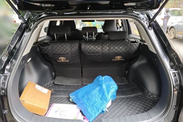 Used Toyota FRONTLANDER 2023 2.0L CVT Elite Edition Trunk