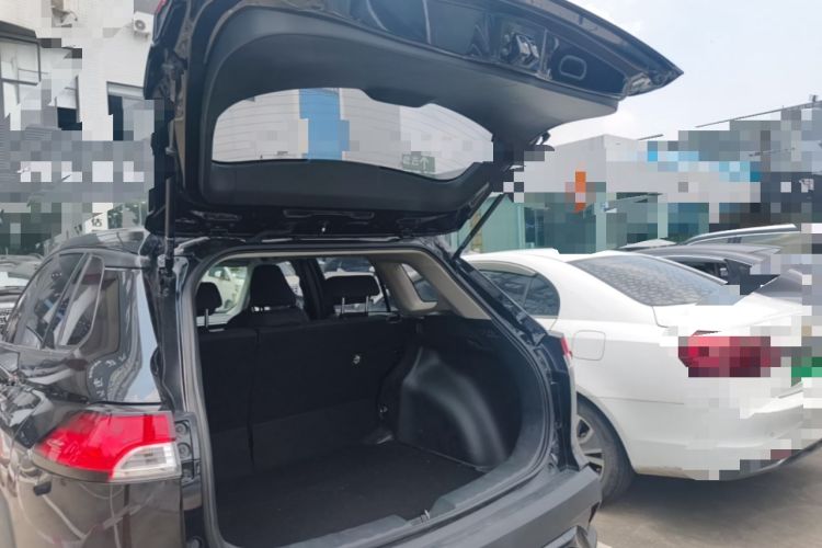 Used Toyota FRONTLANDER 2023 2.0L CVT Elite Edition Trunk