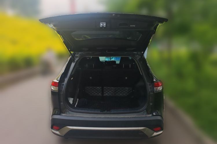 Used Toyota FRONTLANDER 2023 2.0L Smart Electric Hybrid Dual-Engine Luxury Edition Trunk