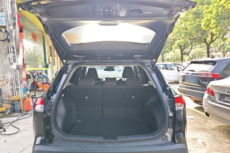 Used Toyota FRONTLANDER 2023 2.0L CVT Leading Edition Trunk