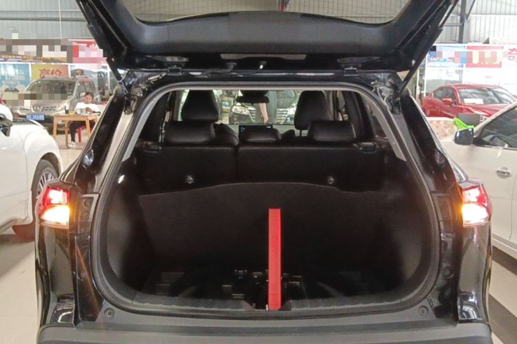 Used Toyota FRONTLANDER 2023 2.0L CVT Leading Edition Trunk