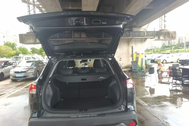 Used Toyota FRONTLANDER 2023 2.0L CVT Leading Edition Trunk
