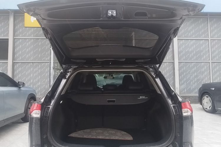 Used Toyota FRONTLANDER 2023 2.0L CVT Elite Edition Trunk