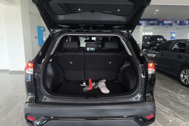 Used Toyota FRONTLANDER 2023 2.0L CVT Elite Edition Trunk