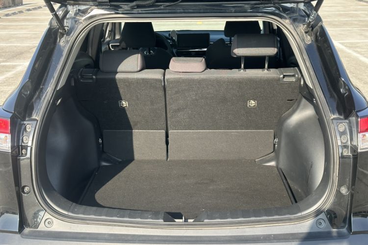Used Toyota FRONTLANDER 2023 2.0L CVT Leading Edition Trunk