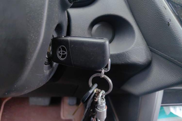 Used Toyota FRONTLANDER 2023 2.0L CVT Elite Edition Vehicle Key