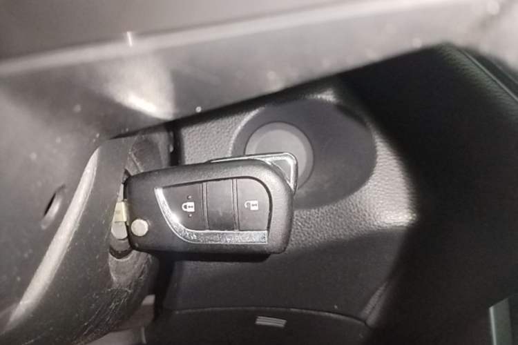 Used Toyota FRONTLANDER 2023 2.0L CVT Elite Edition Vehicle Key
