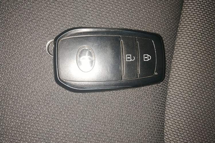 Used Toyota FRONTLANDER 2023 2.0L CVT Leading Edition Vehicle Key