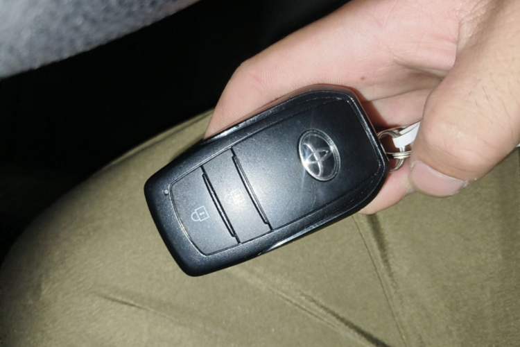 Used Toyota FRONTLANDER 2023 2.0L CVT Luxury Edition Vehicle Key