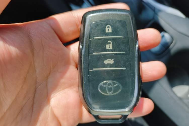 Used Toyota FRONTLANDER 2023 2.0L CVT Elite Edition Vehicle Key