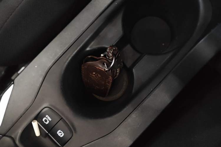 Used Toyota FRONTLANDER 2023 2.0L CVT Leading Edition Vehicle Key