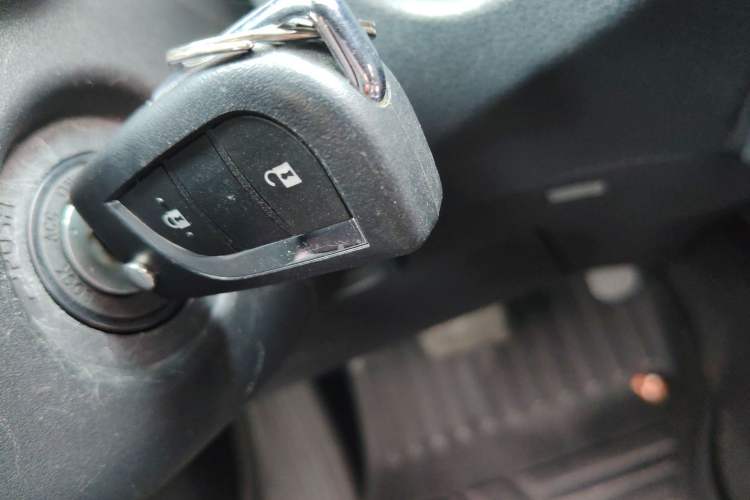 Used Toyota FRONTLANDER 2023 2.0L CVT Elite Edition Vehicle Key