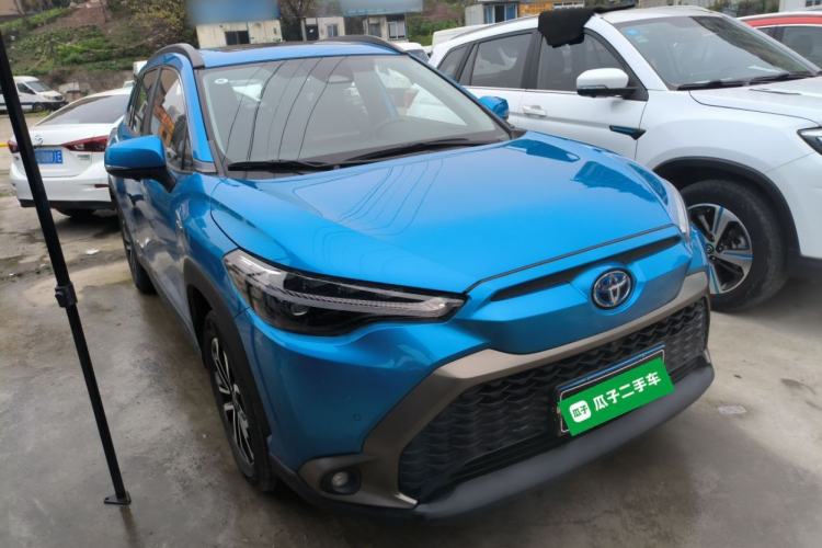 Used Toyota FRONTLANDER 2023 2.0L Smart Electric Hybrid Dual-Engine Deluxe Version Front Right 45 Deg