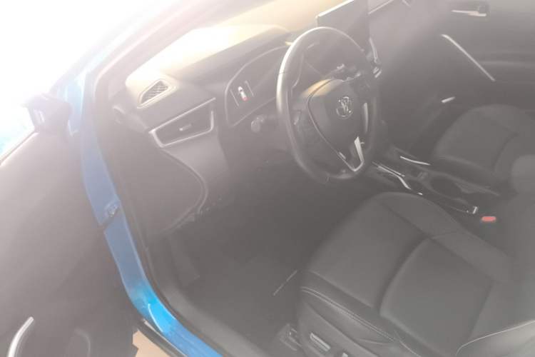 Used Toyota FRONTLANDER 2023 2.0L Smart Electric Hybrid Dual-Engine Deluxe Version Interior 3