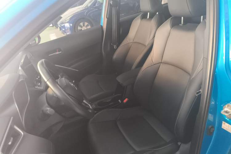 Used Toyota FRONTLANDER 2023 2.0L Smart Electric Hybrid Dual-Engine Deluxe Version Left Front Seat