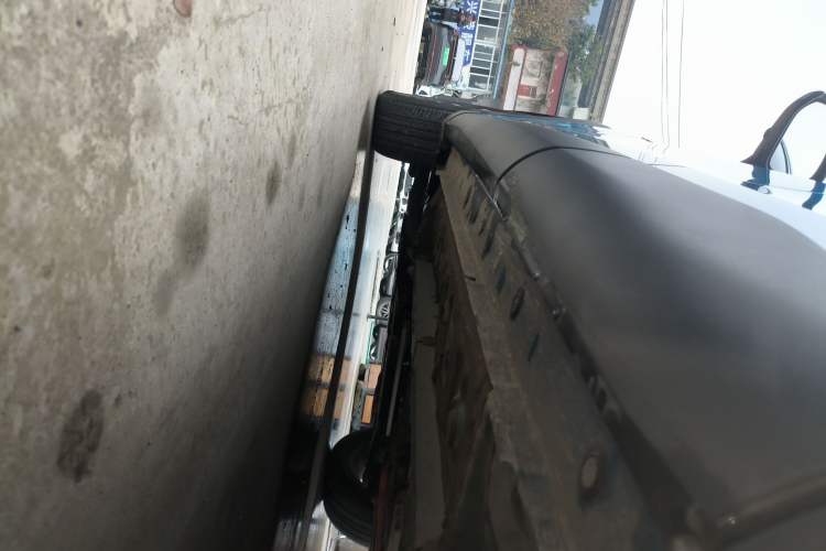 Used Toyota FRONTLANDER 2023 2.0L Smart Electric Hybrid Dual-Engine Deluxe Version Left Side Sill