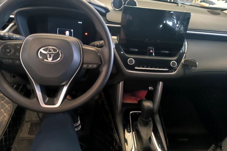 Used Toyota FRONTLANDER 2023 2.0L CVT Elite Edition Center Console
