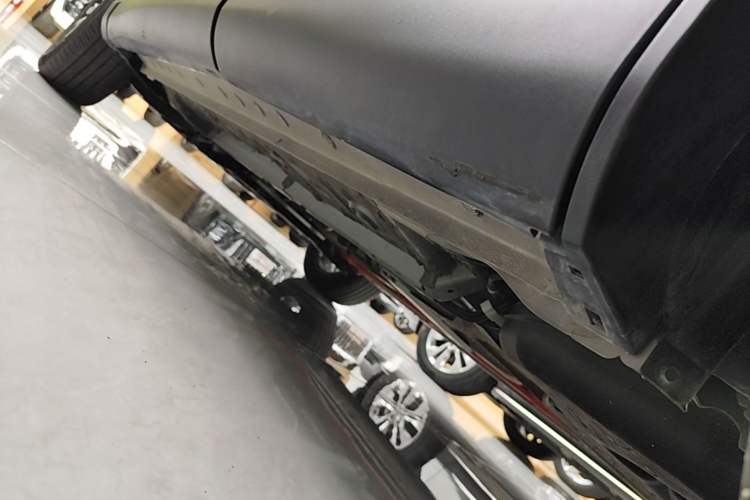 Used Toyota FRONTLANDER 2023 2.0L Smart Electric Hybrid Dual-Engine Deluxe Version Chassis Rear Left