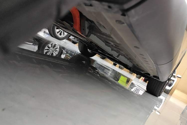 Used Toyota FRONTLANDER 2023 2.0L Smart Electric Hybrid Dual-Engine Deluxe Version Chassis Rear Right