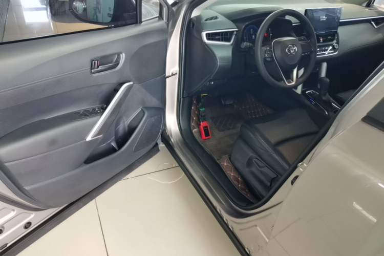 Used Toyota FRONTLANDER 2023 2.0L CVT Elite Edition Driver Seat