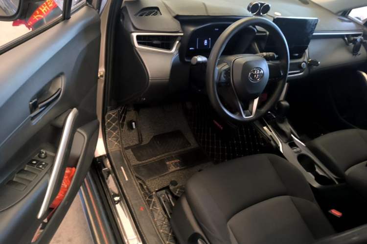 Used Toyota FRONTLANDER 2023 2.0L CVT Elite Edition Driver Seat