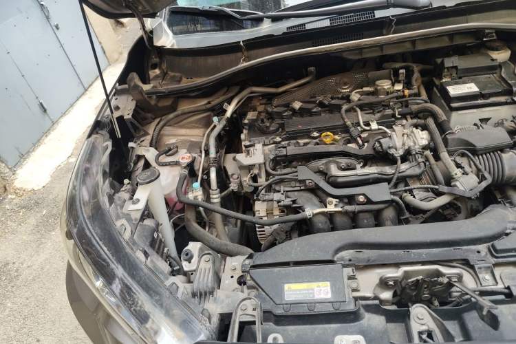 Used Toyota FRONTLANDER 2023 2.0L CVT Elite Edition Engine Bay Right