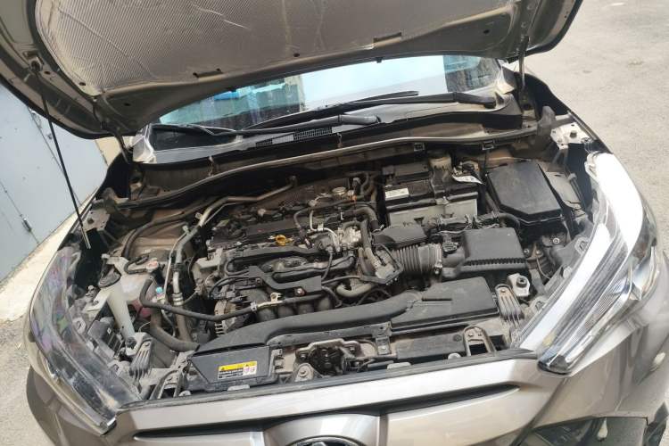 Used Toyota FRONTLANDER 2023 2.0L CVT Elite Edition Engine Bay
