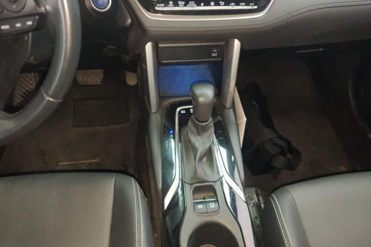 Used Toyota FRONTLANDER 2023 2.0L Smart Electric Hybrid Dual-Engine Deluxe Version Gear Lever