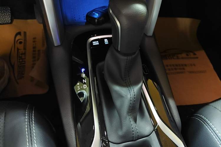 Used Toyota FRONTLANDER 2023 2.0L Smart Electric Hybrid Dual-Engine Deluxe Version Gear Lever