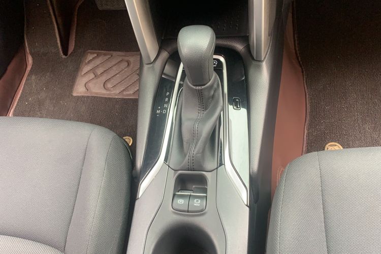 Used Toyota FRONTLANDER 2023 2.0L CVT Elite Edition Gear Lever