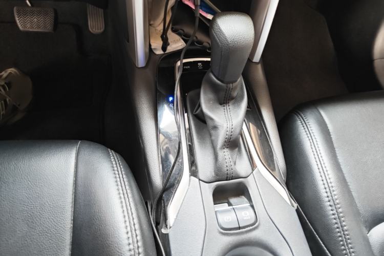 Used Toyota FRONTLANDER 2023 2.0L CVT Elite Edition Gear Lever
