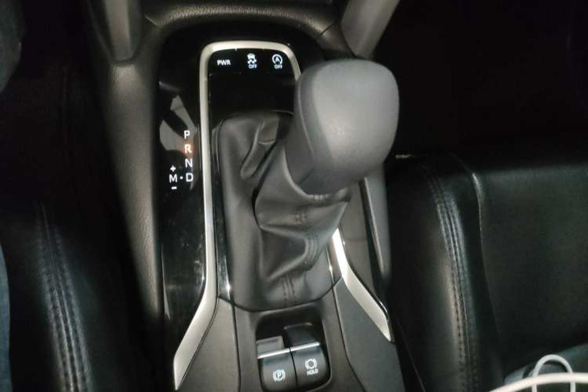 Used Toyota FRONTLANDER 2023 2.0L CVT Elite Edition Gear Lever