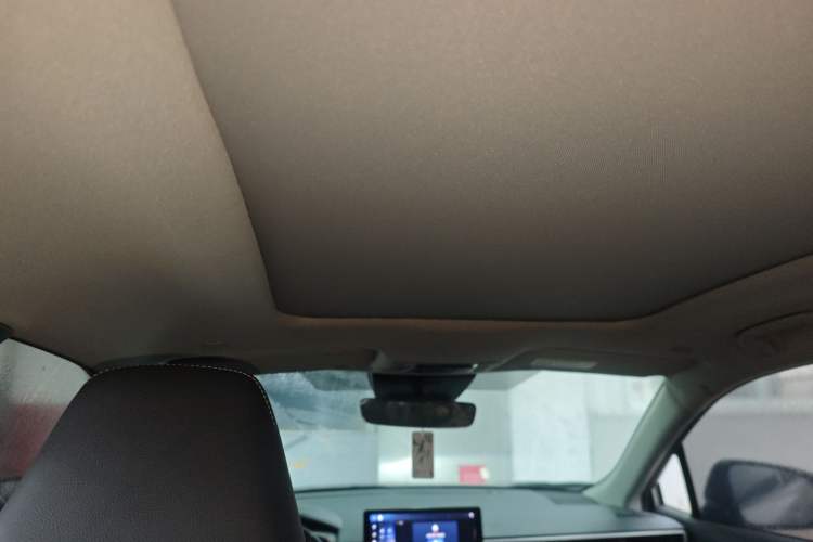 Used Toyota FRONTLANDER 2023 2.0L Smart Electric Hybrid Dual-Engine Deluxe Version Headliner