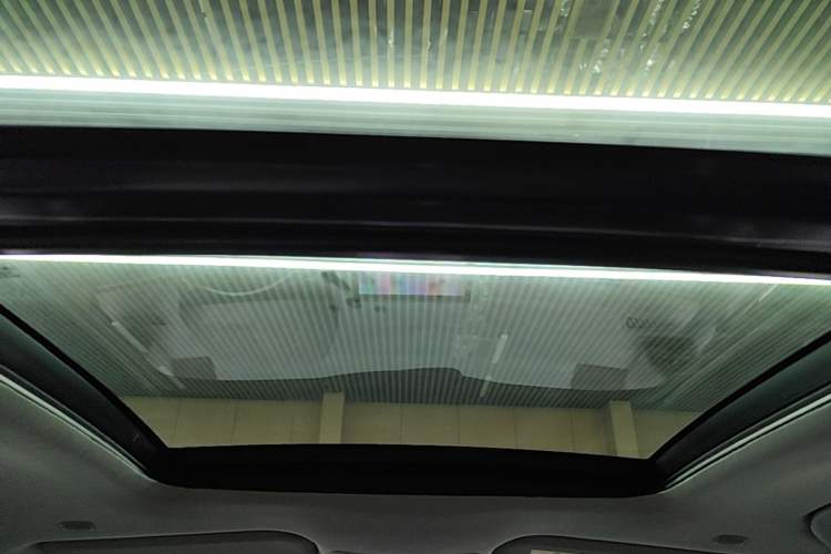 Used Toyota FRONTLANDER 2023 2.0L Smart Electric Hybrid Dual-Engine Deluxe Version Headliner